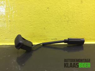 Gebruikte Microfoon BMW Z4 Roadster (E85) 2.0 16V Prijs € 15,00 Margeregeling aangeboden door Autodemontage Klaas Boer