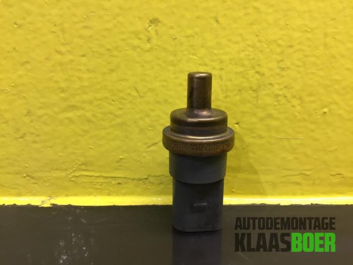 Gebruikte Temperatuursensor Motor Volkswagen Caddy III (2KA,2KH,2CA,2CH) 1.9 TDI Prijs € 10,00 Margeregeling aangeboden door Autodemontage Klaas Boer