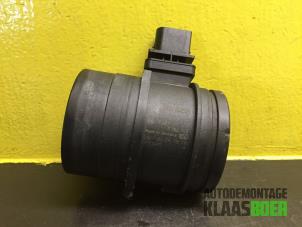 Gebruikte Luchtmassameter BMW 1 serie (E87/87N) 118d 16V Prijs € 20,00 Margeregeling aangeboden door Autodemontage Klaas Boer