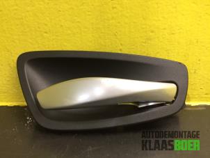 Gebruikte Handgreep BMW 1 serie (E87/87N) 118d 16V Prijs € 15,00 Margeregeling aangeboden door Autodemontage Klaas Boer