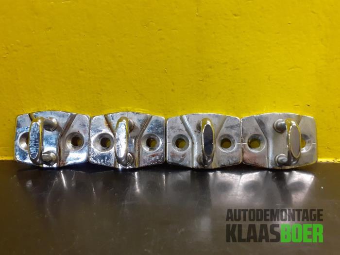 Gebruikte Diversen BMW 1 serie (E87/87N) 118d 16V Prijs € 25,00 Margeregeling aangeboden door Autodemontage Klaas Boer