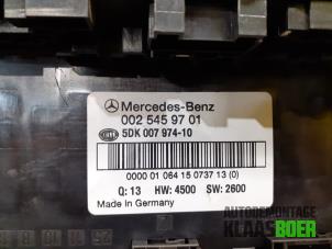 Gebruikte Comfort Module Mercedes C-Klasse Prijs € 125,00 Margeregeling aangeboden door Autodemontage Klaas Boer