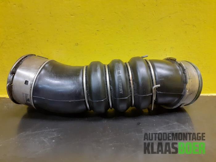 Gebruikte Intercooler Slang BMW 1 serie (E87/87N) 118d 16V Prijs € 20,00 Margeregeling aangeboden door Autodemontage Klaas Boer