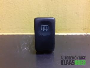 Gebruikte Verwarmingsschakelaar Achterruit Volkswagen Golf II (19E) 1.8 GTI Prijs € 10,00 Margeregeling aangeboden door Autodemontage Klaas Boer