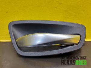 Gebruikte Handgreep BMW 1 serie (E87/87N) 118i 16V Prijs € 22,00 Margeregeling aangeboden door Autodemontage Klaas Boer