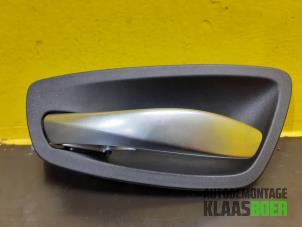 Gebruikte Handgreep BMW 1 serie (E87/87N) 118i 16V Prijs € 22,00 Margeregeling aangeboden door Autodemontage Klaas Boer