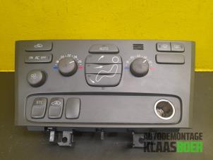 Gebruikte Chaufage Bedieningspaneel Volvo V70 (GW/LW/LZ) Prijs € 40,00 Margeregeling aangeboden door Autodemontage Klaas Boer