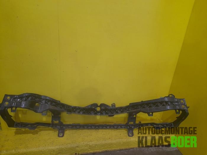 Frontpaneel van een Ford Focus 2 Wagon 1.6 16V 2005