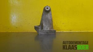 Gebruikte Motorsteun Mercedes C (W203) 1.8 C-200K 16V Prijs € 30,00 Margeregeling aangeboden door Autodemontage Klaas Boer