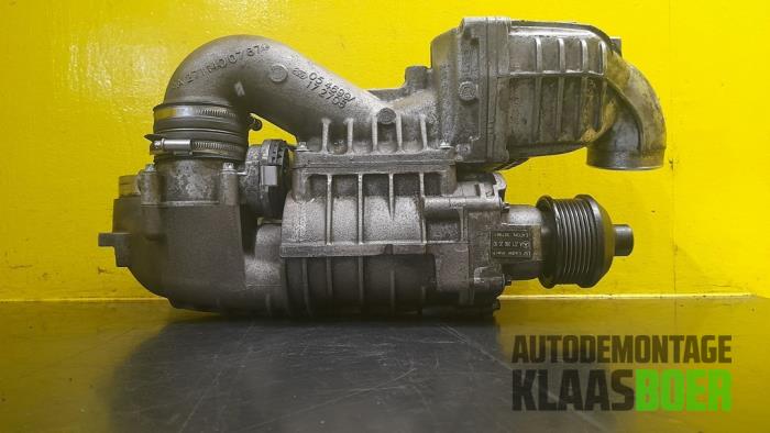 Gebruikte Compressor Mercedes C (W203) 1.8 C-200K 16V Prijs € 250,00 Margeregeling aangeboden door Autodemontage Klaas Boer