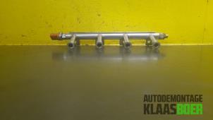 Gebruikte Injector brug Volkswagen Golf VI Variant (AJ5/1KA) 1.2 TSI BlueMotion Prijs € 35,00 Margeregeling aangeboden door Autodemontage Klaas Boer