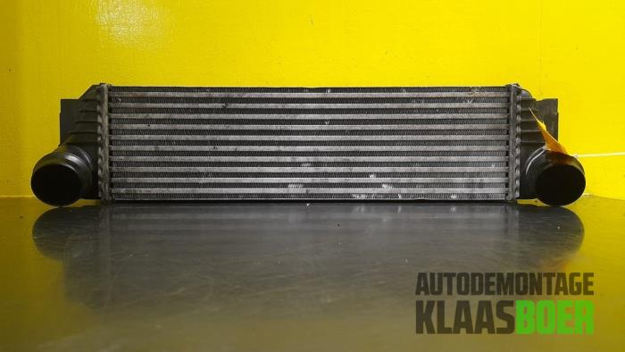 Gebruikte Intercooler BMW 5 serie (F10) 530d 24V Prijs € 62,00 Margeregeling aangeboden door Autodemontage Klaas Boer