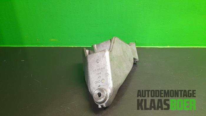 Gebruikte Motorsteun Volkswagen Crafter 2.5 TDI 30/35/50 Prijs € 30,00 Margeregeling aangeboden door Autodemontage Klaas Boer