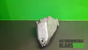 Gebruikte Motorsteun Volkswagen Crafter 2.5 TDI 30/35/50 Prijs € 30,00 Margeregeling aangeboden door Autodemontage Klaas Boer