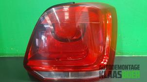 Gebruikte Achterlicht rechts Volkswagen Polo V (6R) 1.2 TDI 12V BlueMotion Prijs € 50,00 Margeregeling aangeboden door Autodemontage Klaas Boer