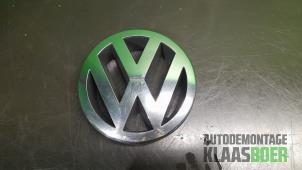 Gebruikte Embleem Volkswagen Caddy III (2KA,2KH,2CA,2CH) 2.0 SDI Prijs € 20,00 Margeregeling aangeboden door Autodemontage Klaas Boer
