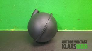 Gebruikte Vacuum tank Volkswagen Crafter 2.5 TDI 30/35/50 Prijs € 15,00 Margeregeling aangeboden door Autodemontage Klaas Boer