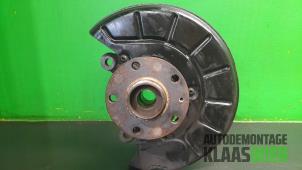 Gebruikte Fusee links-voor Volkswagen Scirocco (137/13AD) 1.4 TSI 160 16V Prijs € 50,00 Margeregeling aangeboden door Autodemontage Klaas Boer