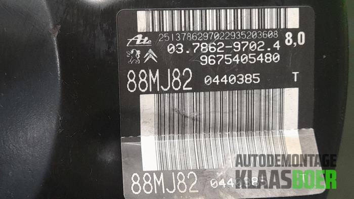 Rembekrachtiger van een Peugeot 308 SW (L4/L9/LC/LJ/LR) 1.6 BlueHDi 120 2015