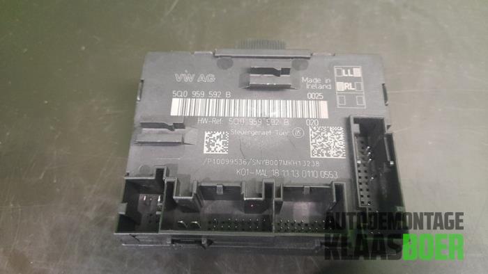 Computer Body Control van een Audi A3 Sportback (8VA/8VF) 1.6 TDI Ultra 16V 2013