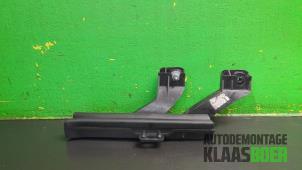 Gebruikte Diversen Peugeot 308 SW (L4/L9/LC/LJ/LR) 1.6 BlueHDi 120 Prijs € 20,00 Margeregeling aangeboden door Autodemontage Klaas Boer