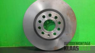 Nieuwe Remschijf voor Volkswagen Golf V (1K1) 2.0 FSI 16V Prijs € 42,35 Inclusief btw aangeboden door Autodemontage Klaas Boer