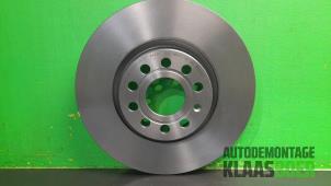 Nieuwe Remschijf voor Volkswagen Golf V (1K1) 2.0 FSI 16V Prijs € 42,35 Inclusief btw aangeboden door Autodemontage Klaas Boer