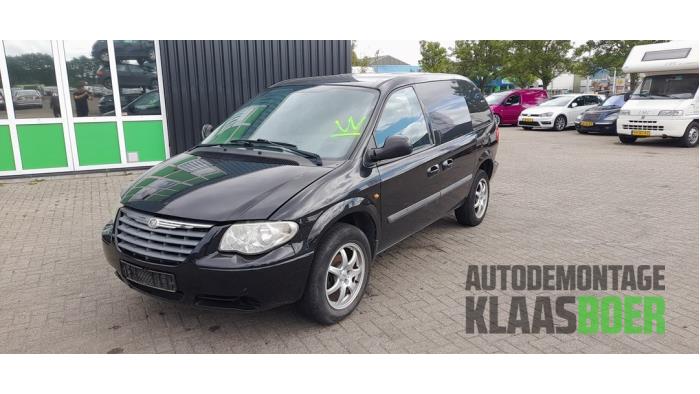 Scherm links-voor van een Chrysler Voyager/Grand Voyager (RG/RS) 2.5 CRD 16V 2007