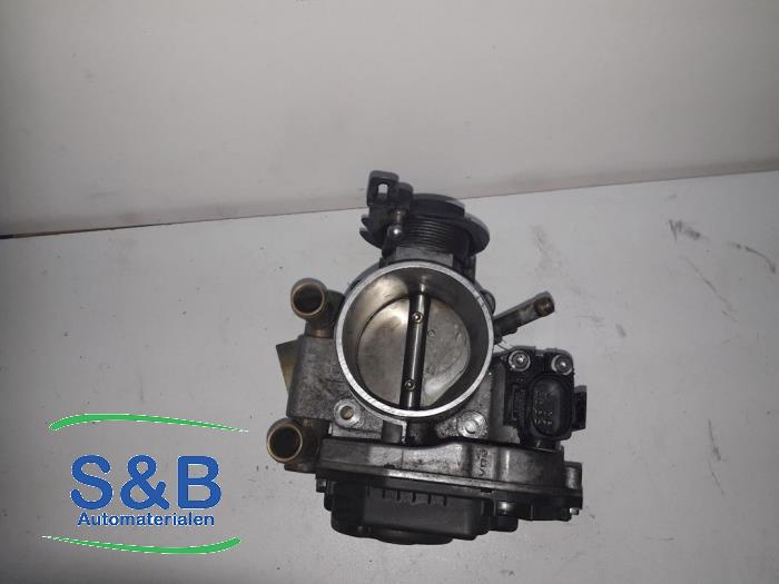Gebruikte Gasklephuis Volkswagen Passat Variant (3B5) 1.6 Prijs € 90,00 Margeregeling aangeboden door Schaap & Bron