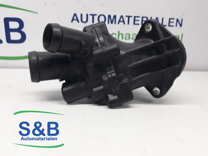 Gebruikte Thermostaathuis Volkswagen Transporter/Caravelle T5 2.0 TDI DRF Prijs € 40,00 Margeregeling aangeboden door Schaap & Bron