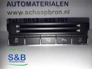Gebruikte Schakelaar (diversen) Volkswagen Touran (1T3) 1.2 TSI Prijs € 25,00 Margeregeling aangeboden door Schaap & Bron