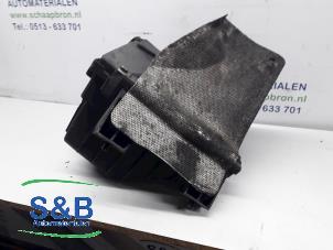 Gebruikte Luchtfilterhuis Volkswagen Passat Variant (3B6) 1.9 TDI 100 Prijs € 45,00 Margeregeling aangeboden door Schaap & Bron