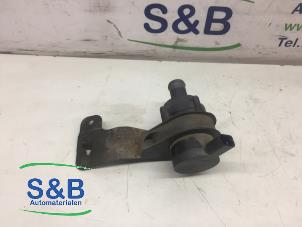 Gebruikte Waterpomp Volkswagen Transporter T5 2.5 TDi 4Motion Prijs € 45,00 Margeregeling aangeboden door Schaap & Bron
