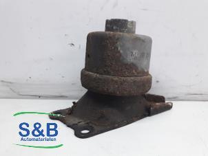 Gebruikte Motorrubber Volkswagen Transporter T5 2.5 TDi 4Motion Prijs € 40,00 Margeregeling aangeboden door Schaap & Bron