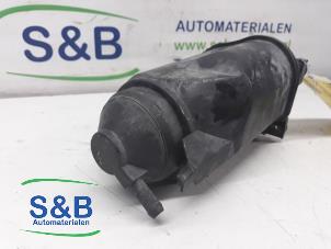 Gebruikte Koolstoffilter Volkswagen Golf IV (1J1) 1.8 20V Prijs € 40,00 Margeregeling aangeboden door Schaap & Bron