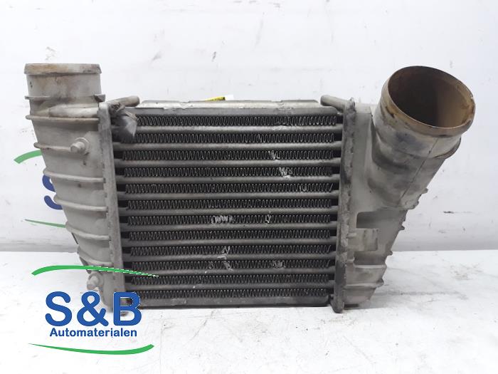 Gebruikte Intercooler Audi TT Roadster (8N9) 1.8 T 20V Quattro Prijs € 75,00 Margeregeling aangeboden door Schaap & Bron