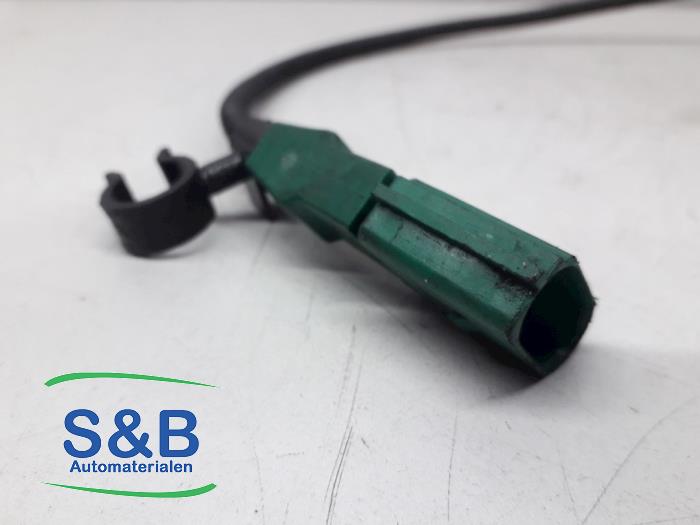 Klopsensor van een Volkswagen Golf V (1K1) 2.0 TFSI GTI 16V 2004