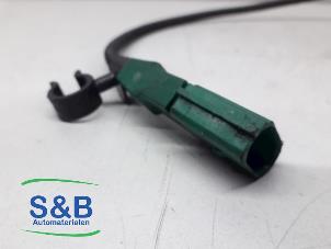 Klopsensor van een Volkswagen Golf V (1K1) 2.0 TFSI GTI 16V 2004