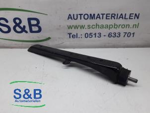 Gebruikte Steun (diversen) Volkswagen Passat (3B3) 1.6 Prijs € 12,50 Margeregeling aangeboden door Schaap & Bron