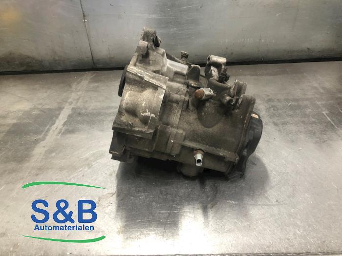 Gebruikte Versnellingsbak Volkswagen Golf V (1K1) 2.0 SDI Prijs € 350,00 Margeregeling aangeboden door Schaap & Bron