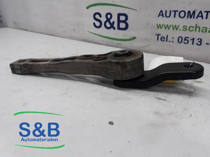 Gebruikte Versnellingsbak Steun Volkswagen Passat (3C2) 2.0 FSI 16V Prijs € 20,00 Margeregeling aangeboden door Schaap & Bron