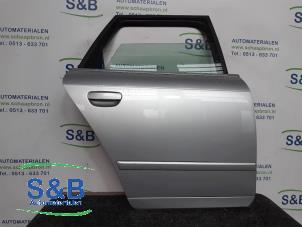 Gebruikte Deur 4Deurs rechts-achter Audi A4 Avant (B7) 1.8 T 20V Prijs € 149,00 Margeregeling aangeboden door Schaap & Bron