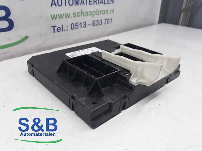 Boordcomputer van een Volkswagen Touran (5T1) 2.0 TDI 150 2018