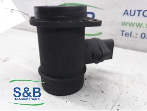 Gebruikte Luchtmassameter Volkswagen Transporter T4 2.5 TDI Prijs € 29,99 Margeregeling aangeboden door Schaap & Bron