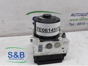 Gebruikte ABS Pomp Volkswagen Transporter T5 2.0 TDI BlueMotion Prijs € 124,99 Margeregeling aangeboden door Schaap & Bron