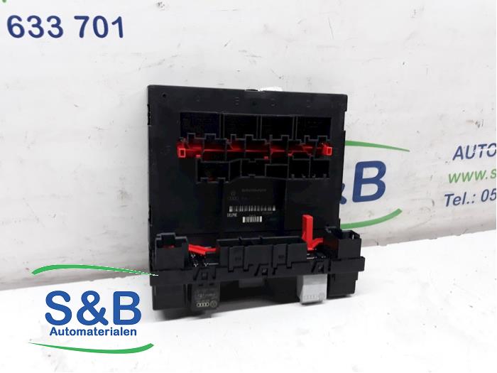 Gebruikte Central electronic module Seat Leon (1P1) 1.9 TDI 105 Prijs € 80,00 Margeregeling aangeboden door Schaap & Bron