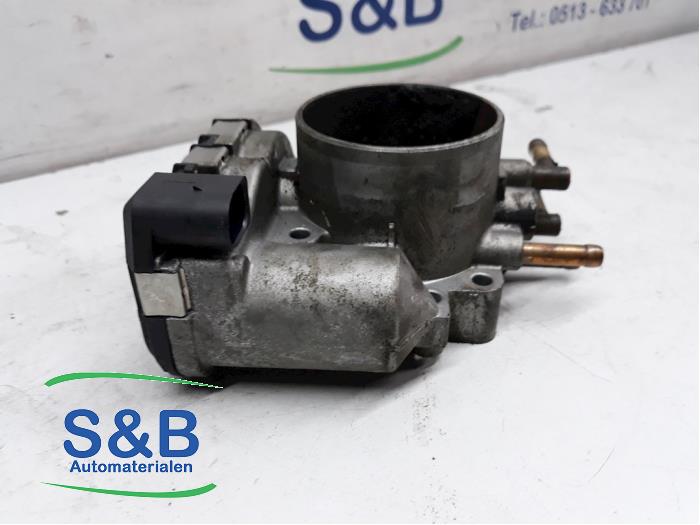 Gebruikte Gasklephuis Audi A6 Avant (C5) 2.4 V6 30V Prijs € 70,00 Margeregeling aangeboden door Schaap & Bron