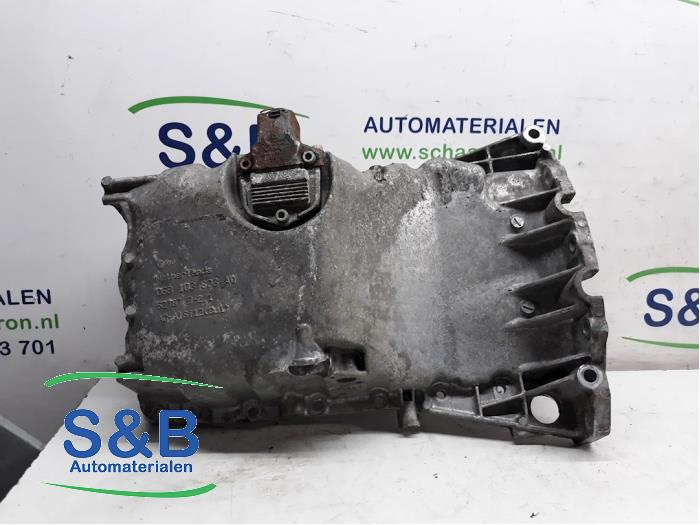 Gebruikte Carterpan Volkswagen Passat 4Motion (3B3) 1.9 TDI 130 Prijs € 40,00 Margeregeling aangeboden door Schaap & Bron
