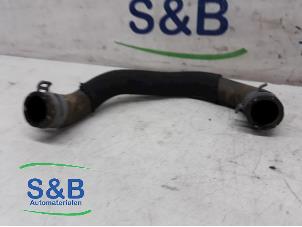 Gebruikte Koelwaterslang Audi Q3 (8UB/8UG) 2.0 TDI 16V 140 Prijs € 5,00 Margeregeling aangeboden door Schaap & Bron