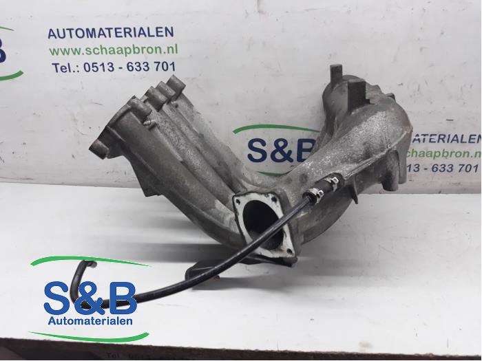 Gebruikte Spruitstuk Inlaat Audi A4 (B5) 1.6 Prijs € 90,00 Margeregeling aangeboden door Schaap & Bron